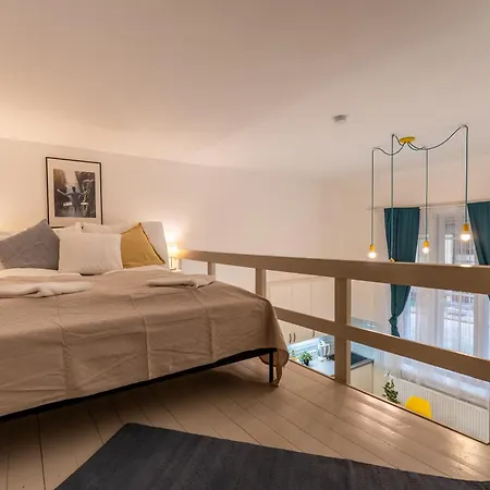 Enigma Estate بودابست